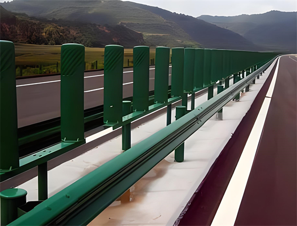 盘锦三波护栏板在高速公路的应用